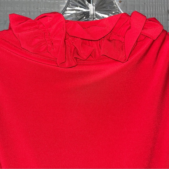 Just…Taylor bright red dress, ruffled neckline, zipper on side under left arm - Picture 8 of 12